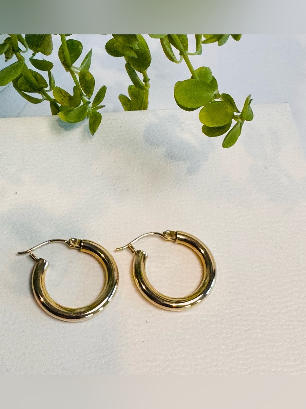 10K IBB Gold Hollow Hoop Sleeper Hinged Back Earrings Vintage 1980’s. 3/4”